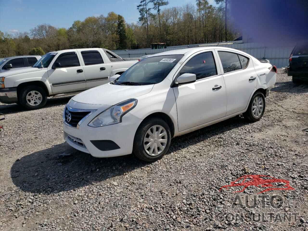 NISSAN VERSA 2017 - 3N1CN7AP0HL880704