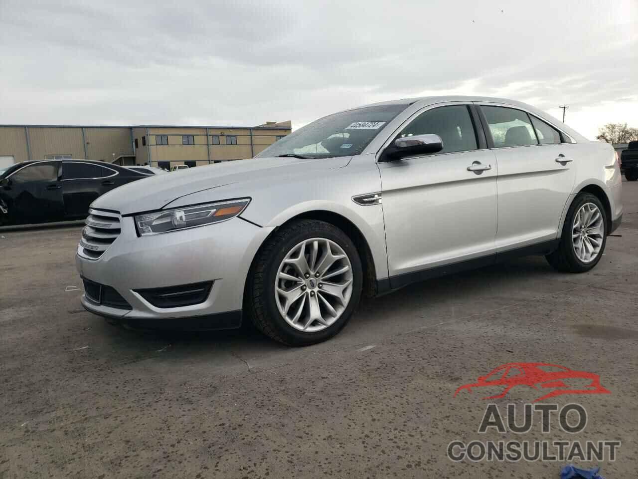 FORD TAURUS 2018 - 1FAHP2F81JG130259