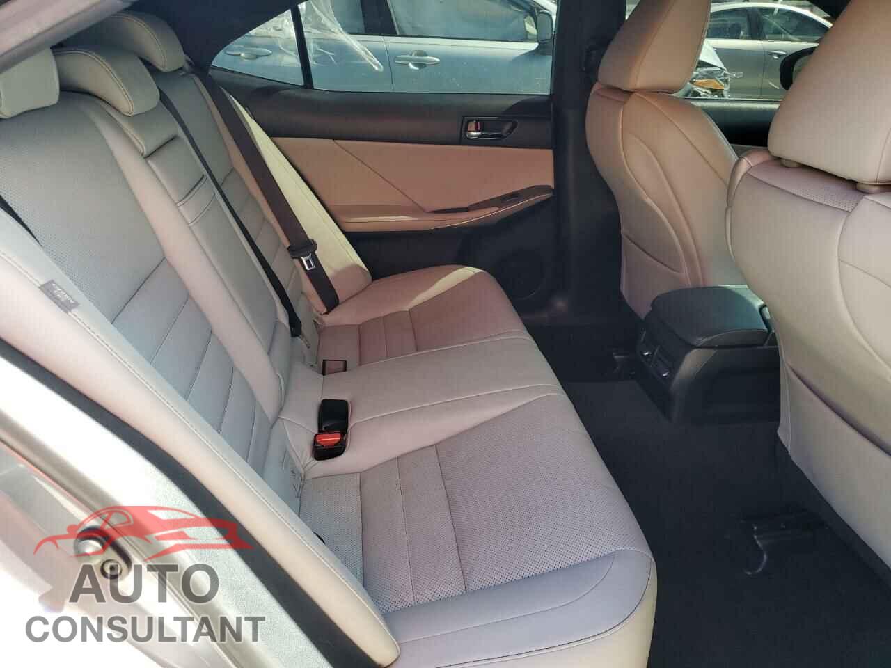 LEXUS IS 2015 - JTHBF1D27F5059677