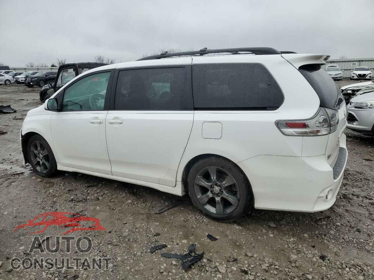 TOYOTA SIENNA 2011 - 5TDXK3DC9BS075469