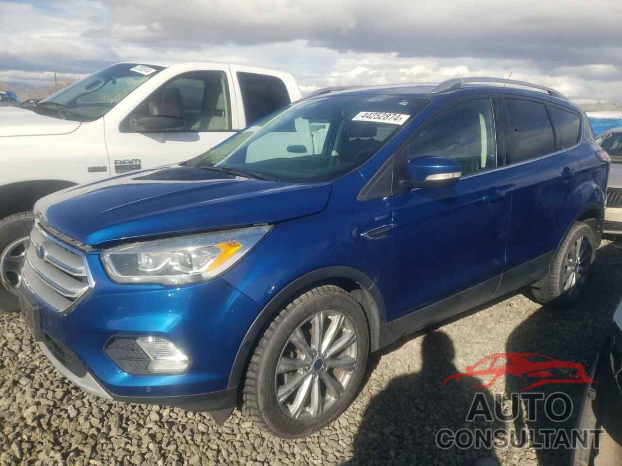 FORD ESCAPE 2017 - 1FMCU0JD9HUA49314