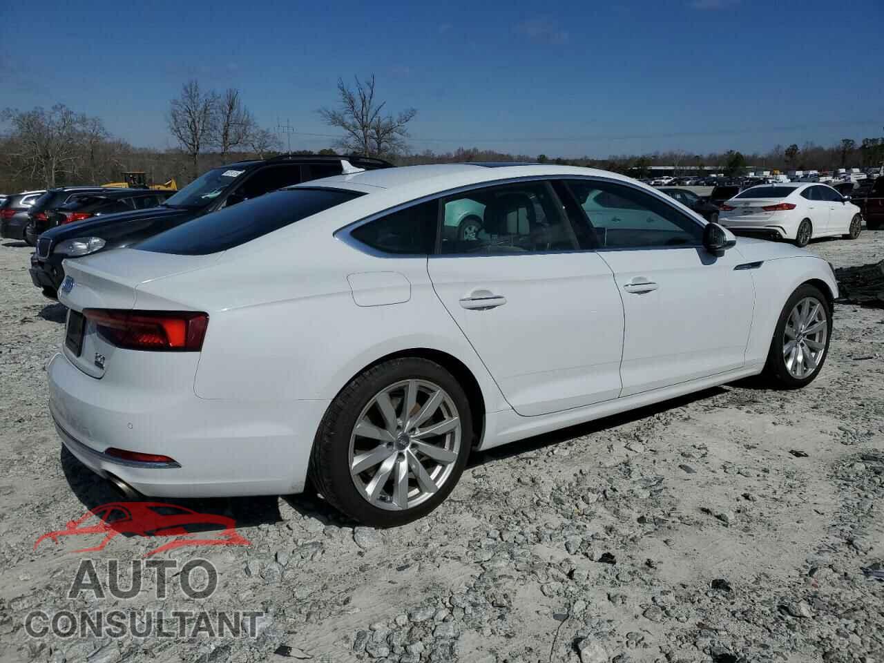 AUDI A5 2018 - WAUBNCF56JA052871