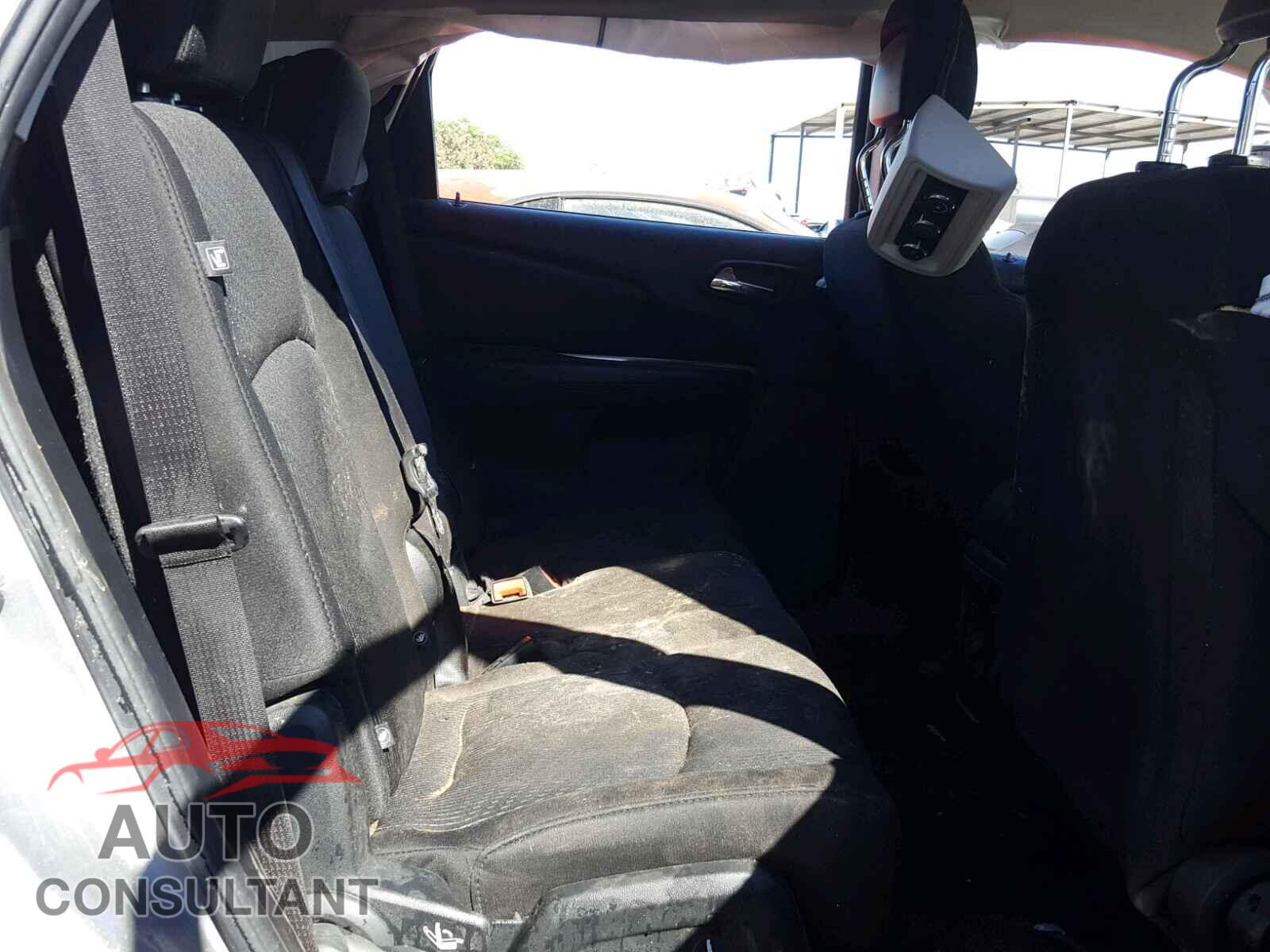 DODGE JOURNEY SE 2017 - 3C4PDCAB4HT562518