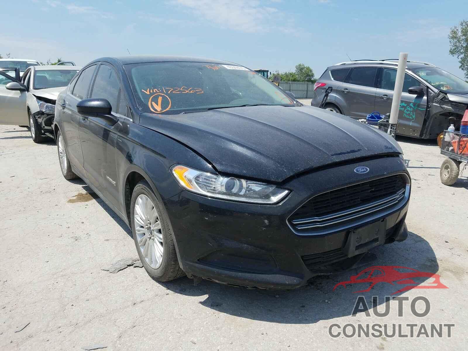 FORD FUSION 2016 - 3FA6P0UU9GR172563