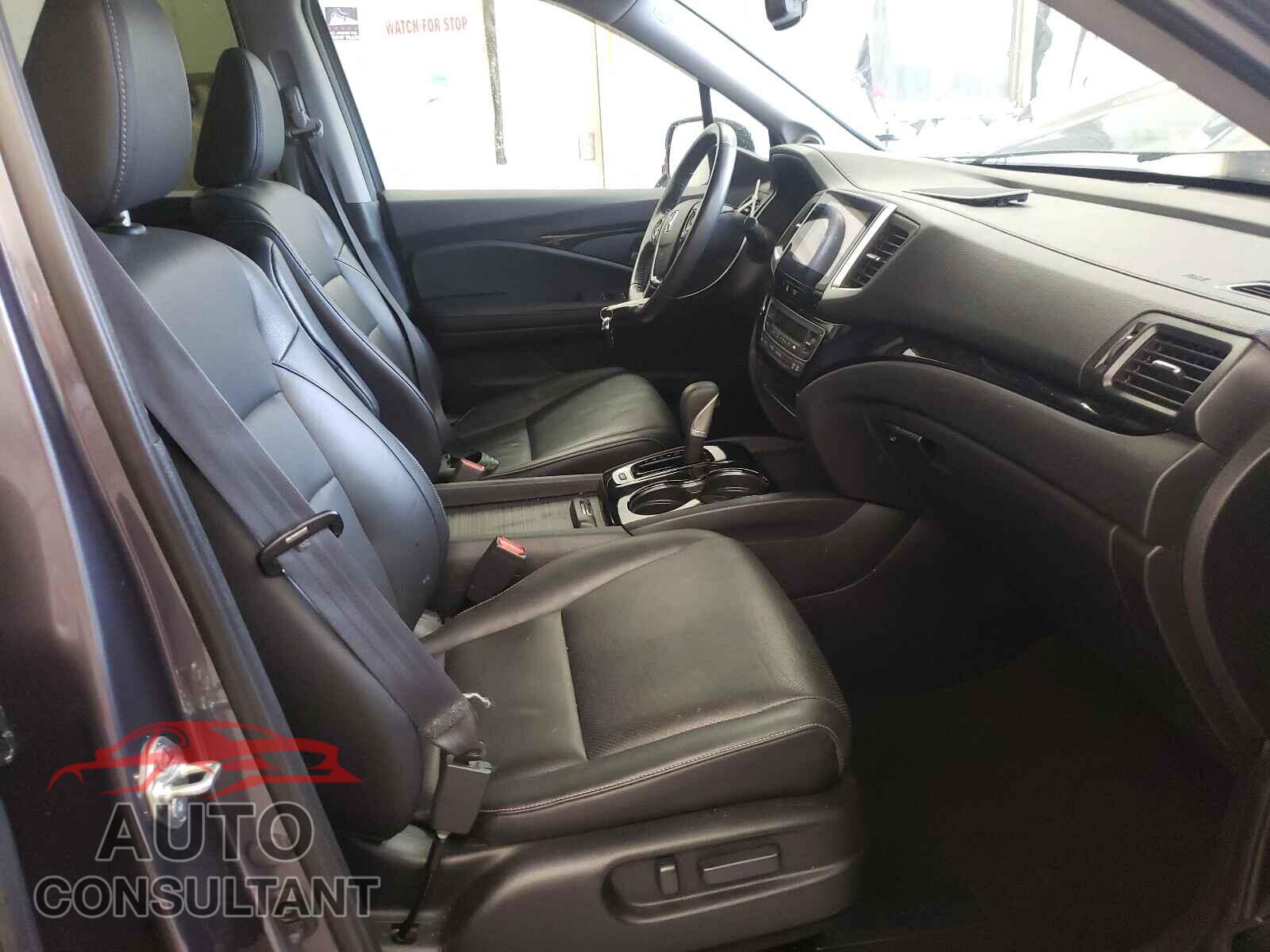 HONDA RIDGELINE 2017 - 5FPYK3F76HB006330
