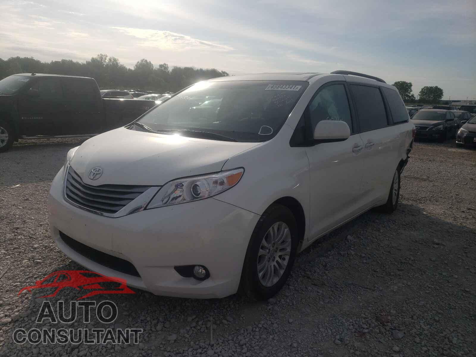 TOYOTA SIENNA 2017 - 5TDYZ3DC2HS830373