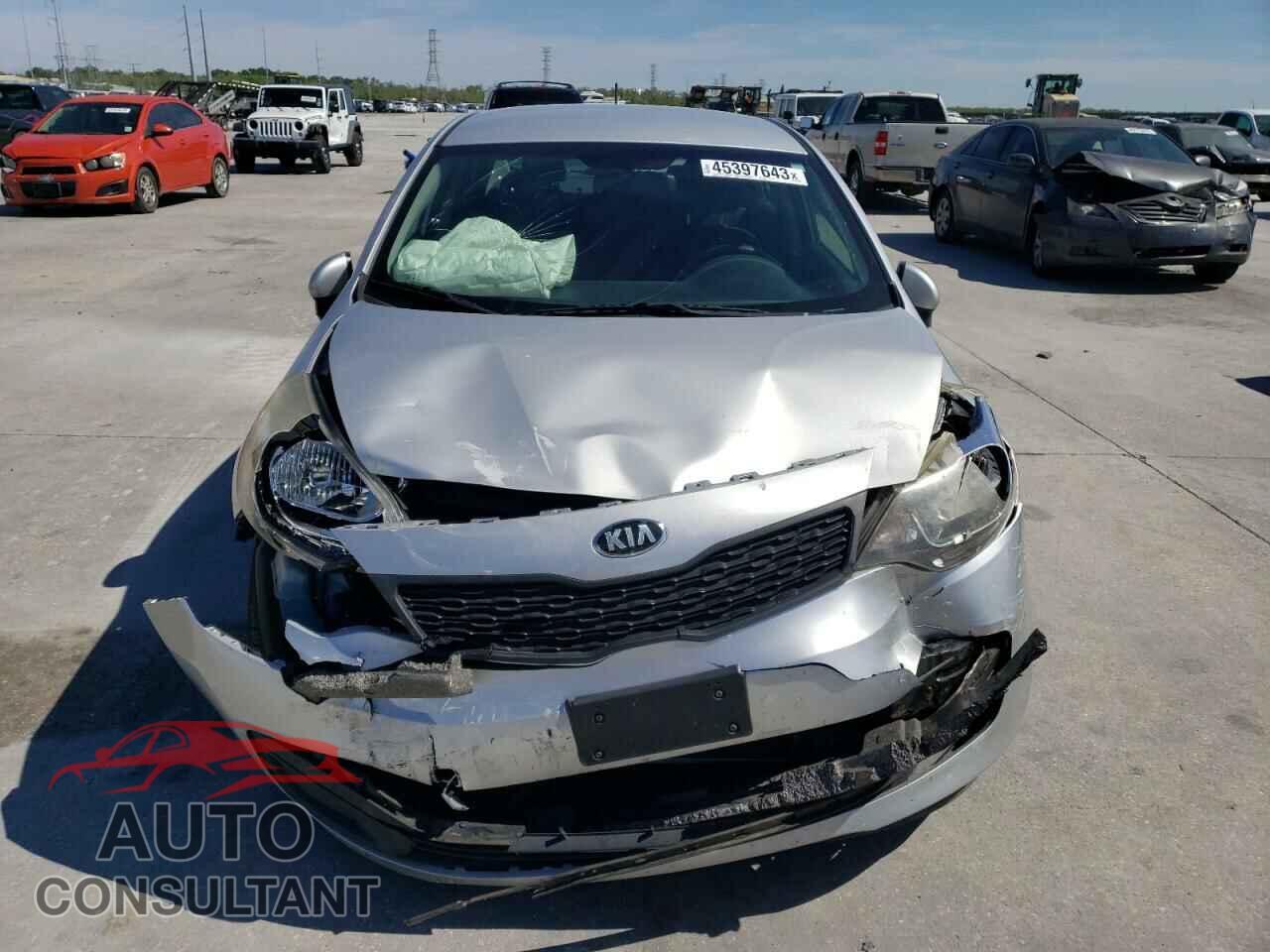 KIA RIO 2015 - KNADM4A35F6434083