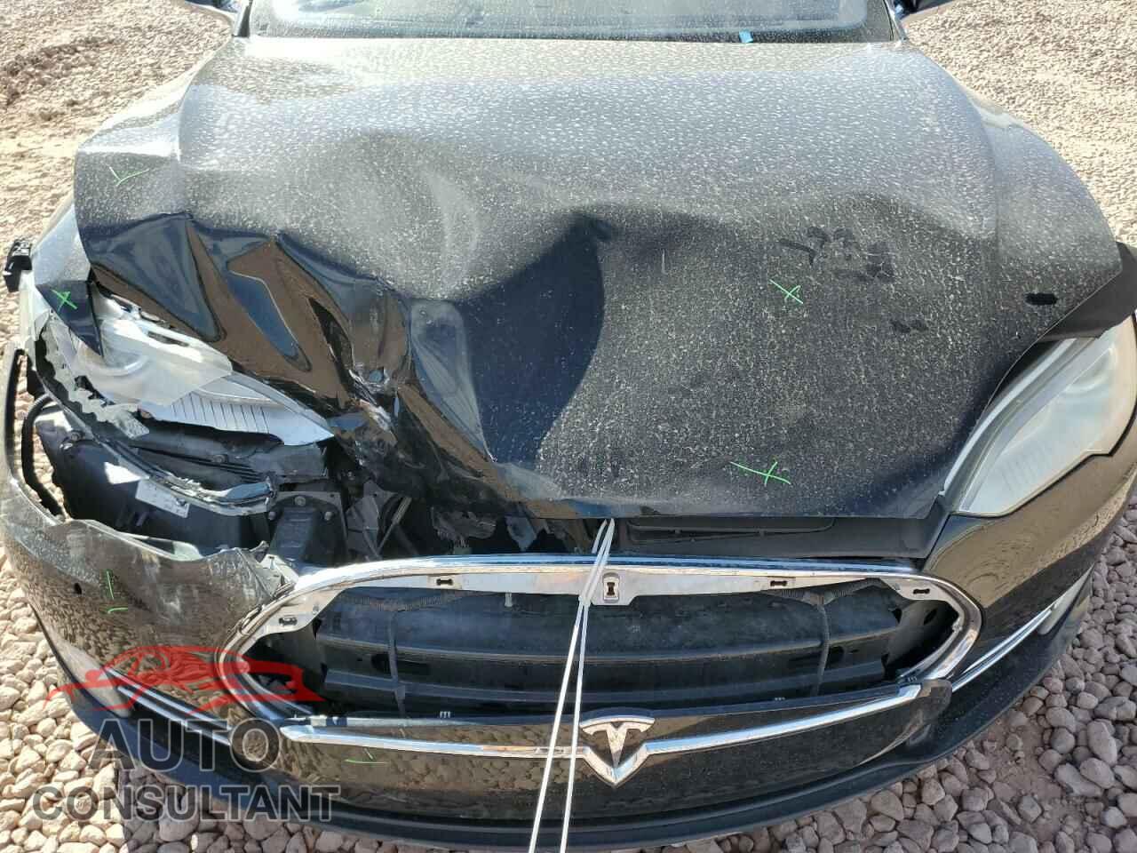 TESLA MODEL S 2015 - 5YJSA1E19FF115039