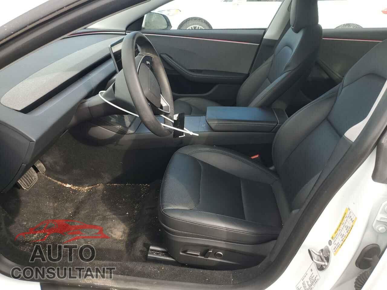 TESLA MODEL 3 2024 - 5YJ3E1EA2RF733011