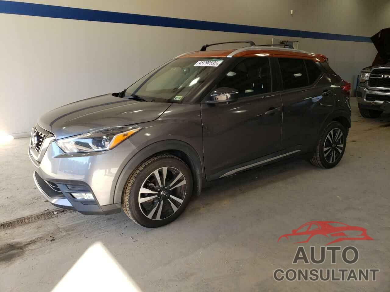 NISSAN KICKS 2018 - 3N1CP5CU8JL501780