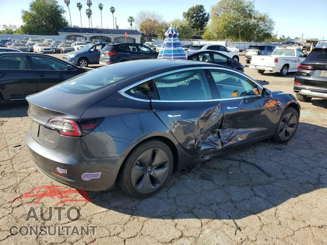TESLA MODEL 3 2019 - 5YJ3E1EB9KF386694