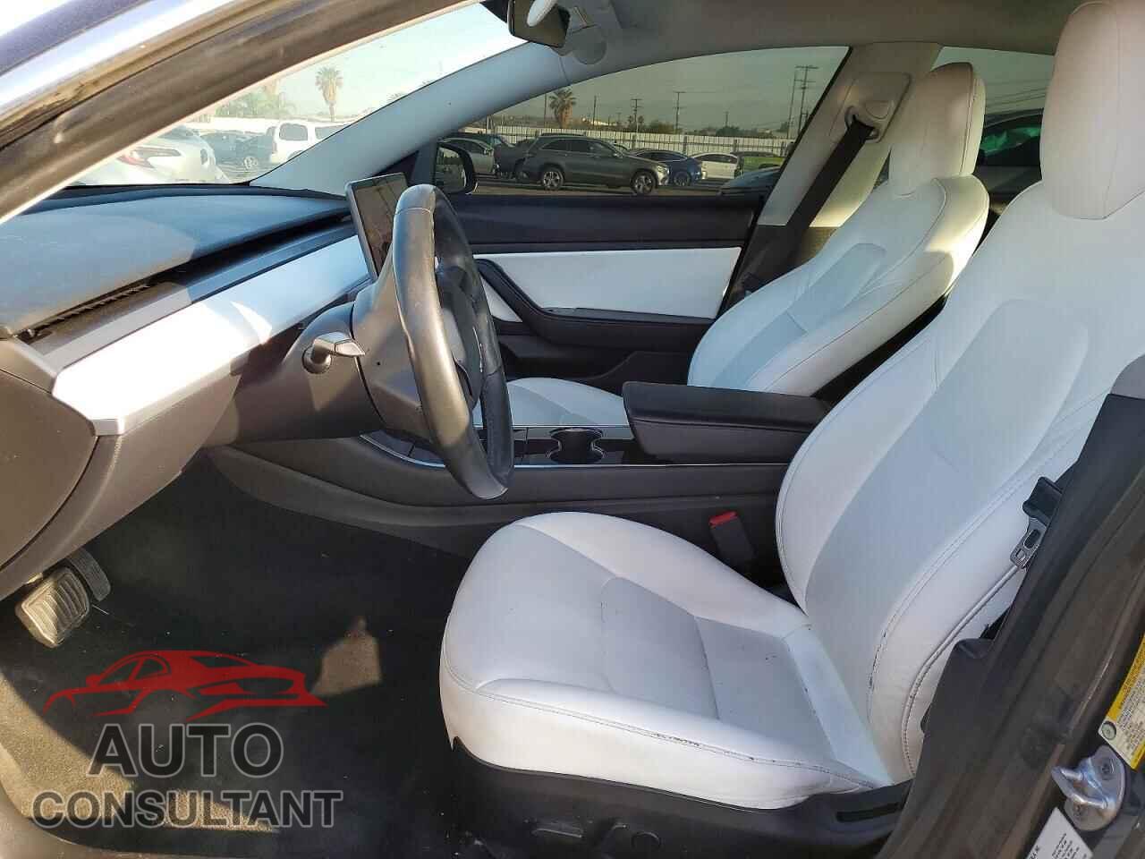 TESLA MODEL 3 2019 - 5YJ3E1EA5KF363033