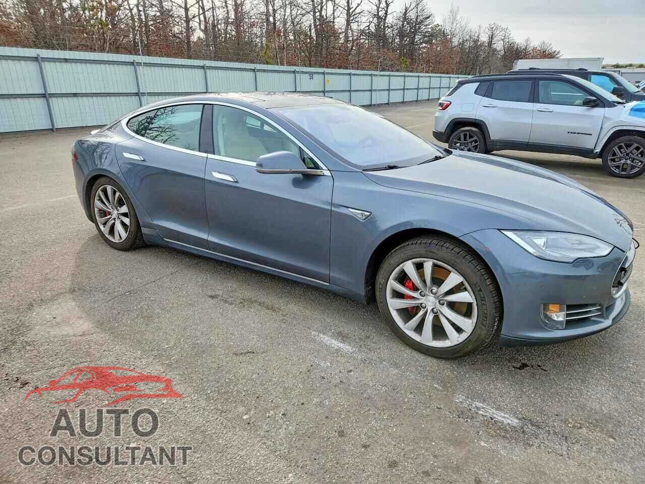 TESLA MODEL S 2014 - 5YJSA1H19EFP48926