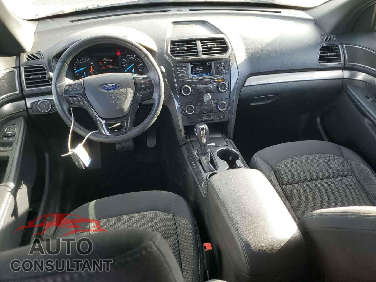 FORD EXPLORER 2019 - 1FM5K7D80KGA09571