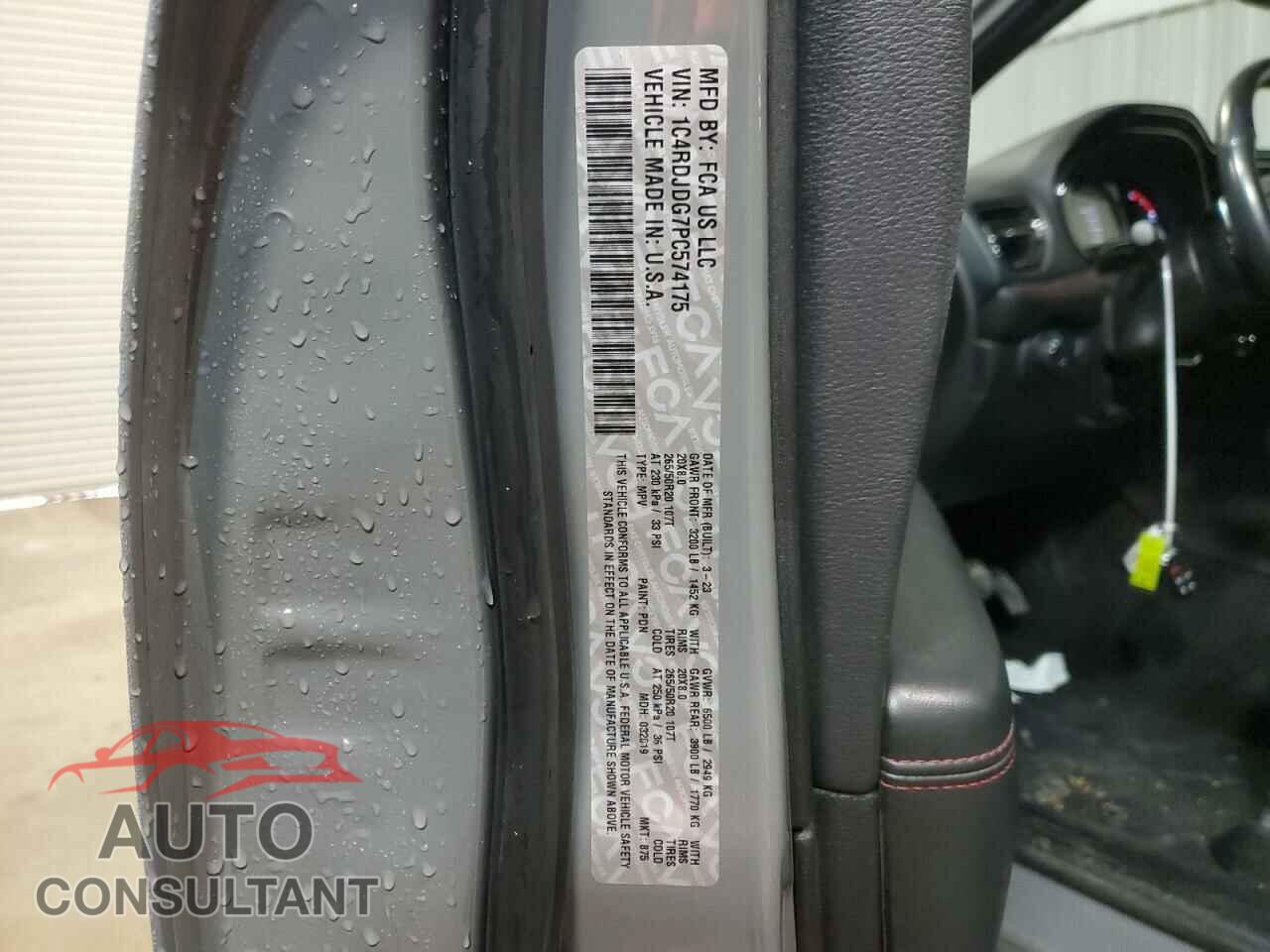 DODGE DURANGO 2023 - 1C4RDJDG7PC574175