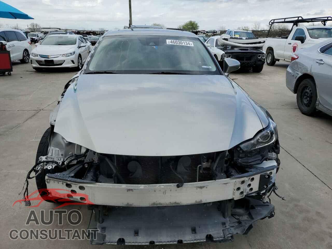 LEXUS IS 2017 - JTHBA1D25H5055645