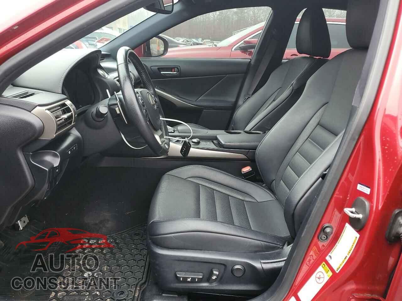 LEXUS IS 2015 - JTHCF1D29F5028435