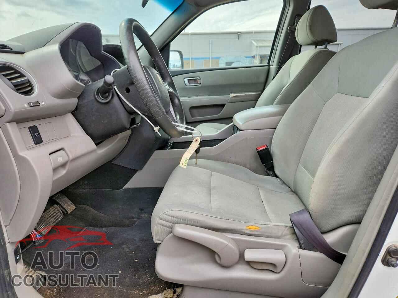 HONDA PILOT 2010 - 5FNYF4H29AB032009