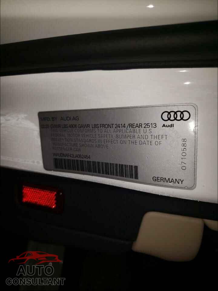 AUDI A4 2020 - WAUDNAF42LA052454