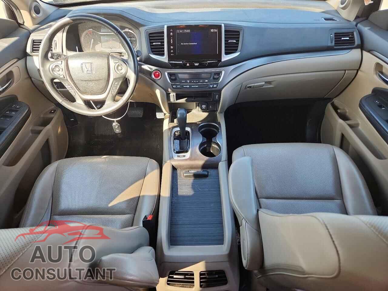 HONDA RIDGELINE 2018 - 5FPYK3F60JB009401