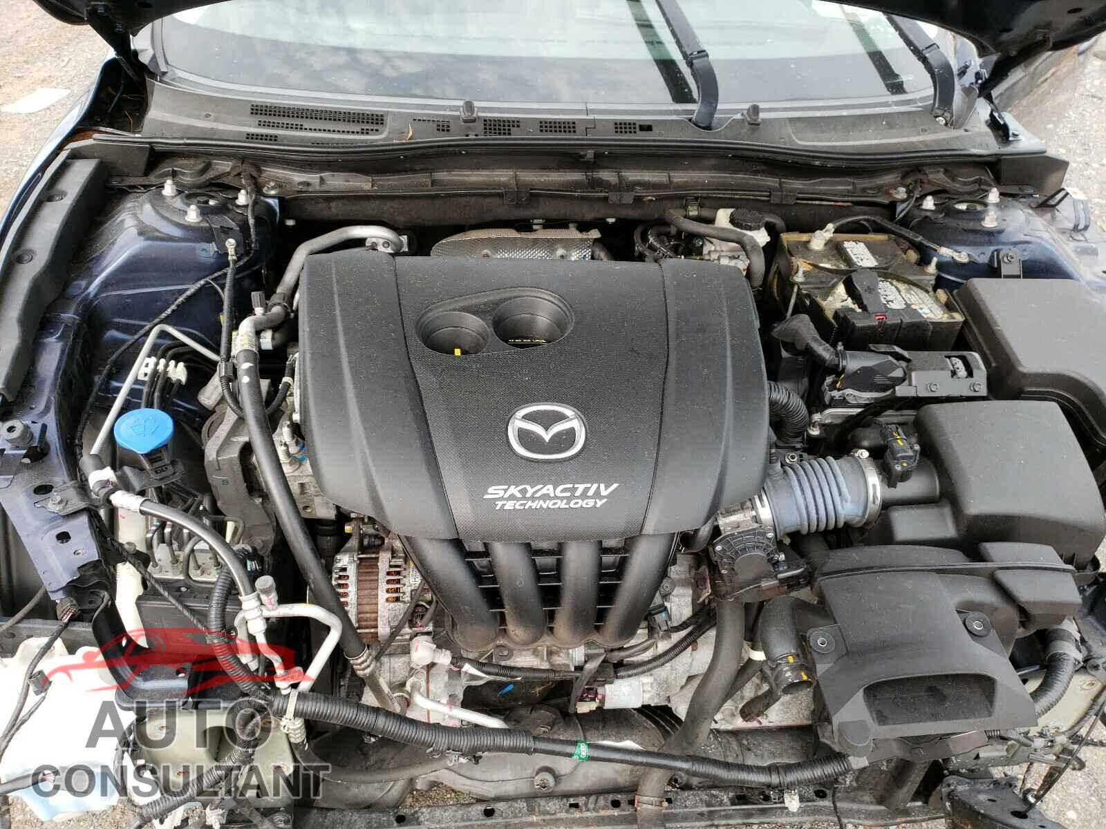 MAZDA 3 2017 - 3MZBN1U75HM105937