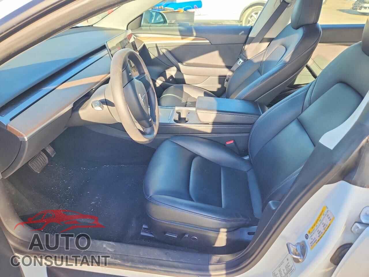 TESLA MODEL 3 2022 - 5YJ3E1EA8NF312727