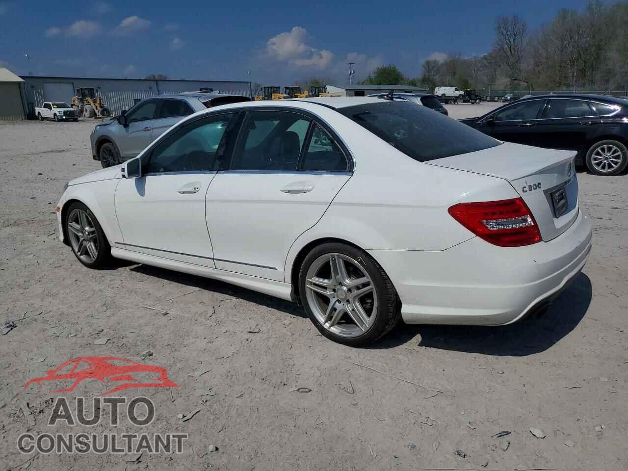 MERCEDES-BENZ C-CLASS 2013 - WDDGF8AB5DA817692