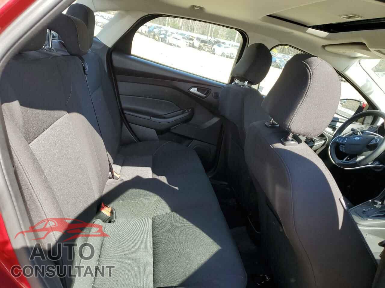 FORD FOCUS 2017 - 1FADP3H29HL221679
