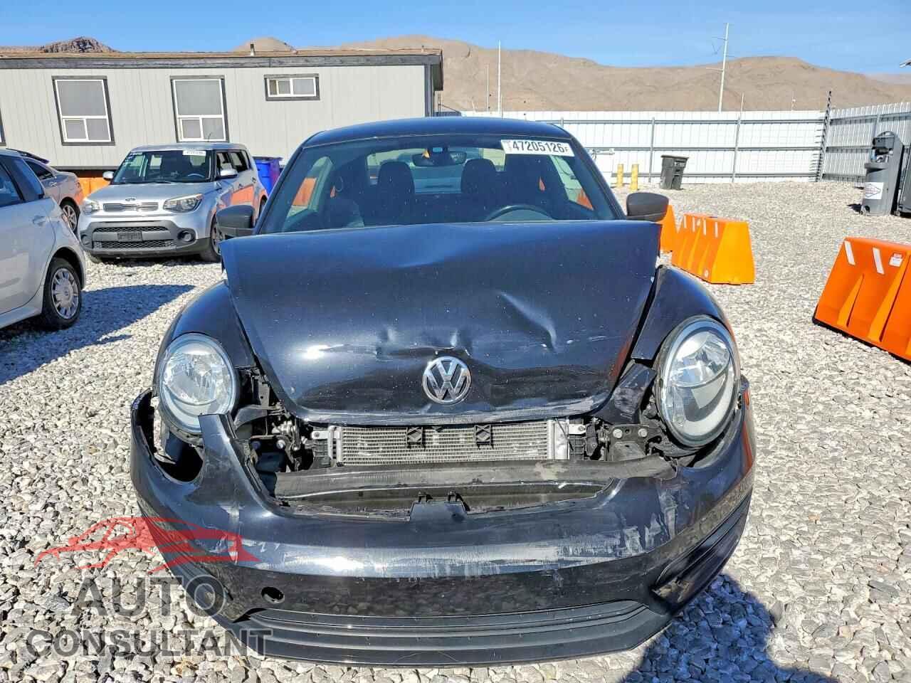VOLKSWAGEN BEETLE 2017 - 3VWF17AT2HM615910