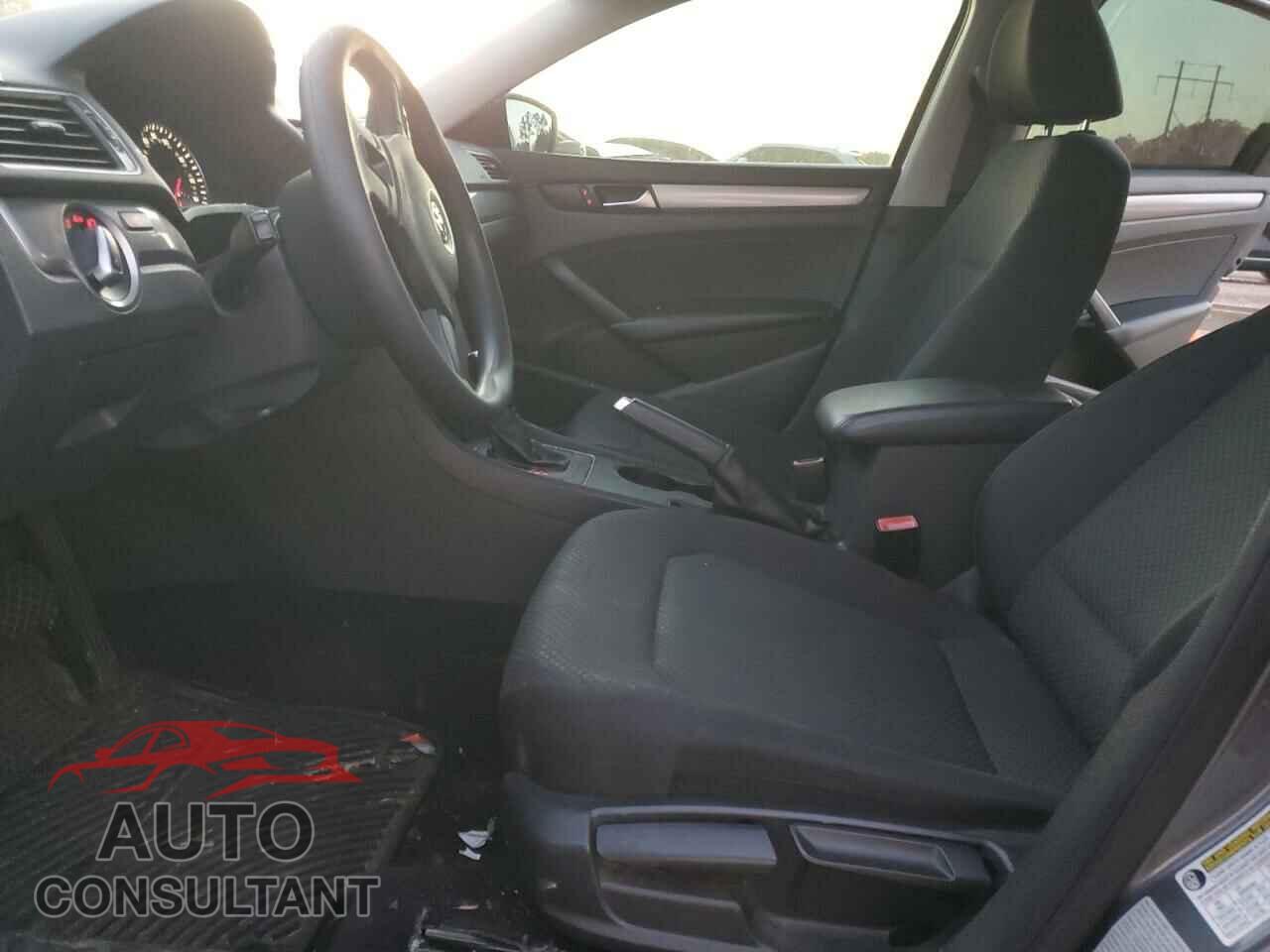 VOLKSWAGEN PASSAT 2015 - 1VWAT7A3XFC004414
