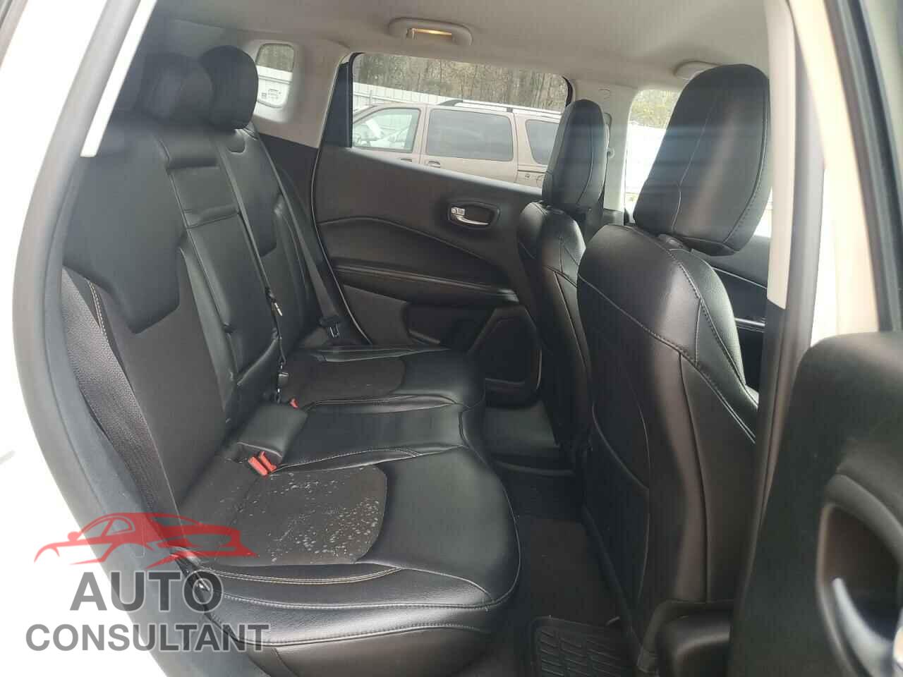 JEEP COMPASS 2018 - 3C4NJCBB3JT137716