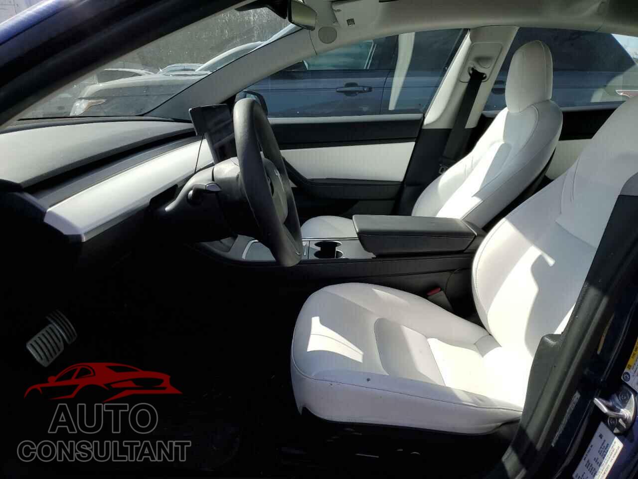 TESLA MODEL 3 2021 - 5YJ3E1EC5MF925579