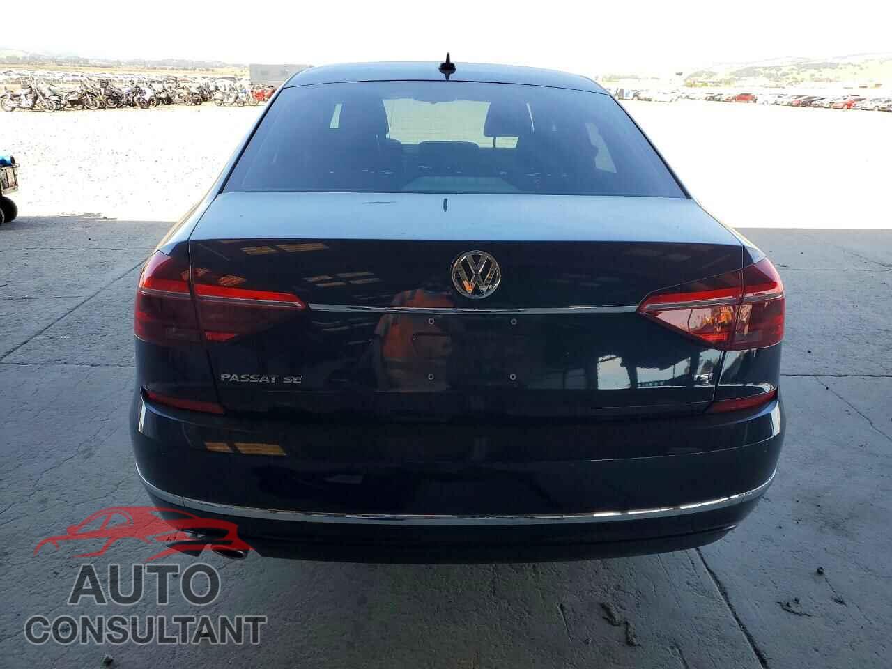 VOLKSWAGEN PASSAT 2018 - 1VWBA7A34JC044569
