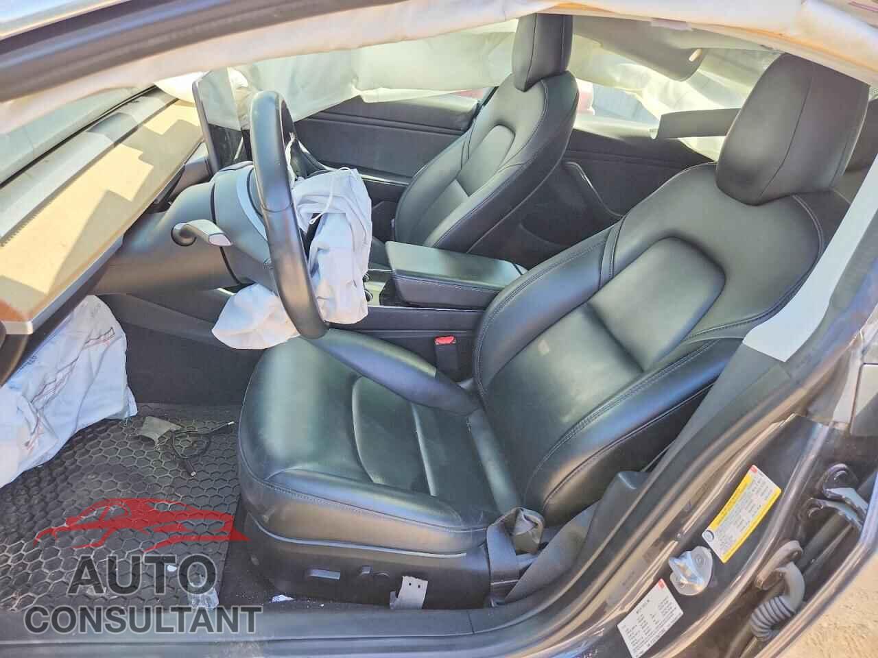 TESLA MODEL 3 2018 - 5YJ3E1EA8JF123862