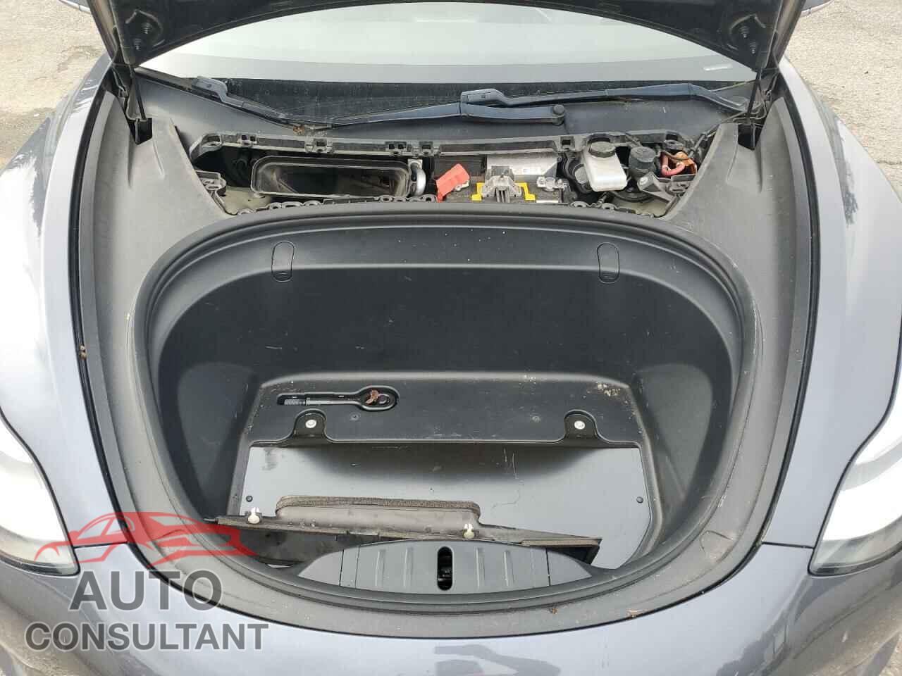 TESLA MODEL 3 2018 - 5YJ3E1EA2JF056885