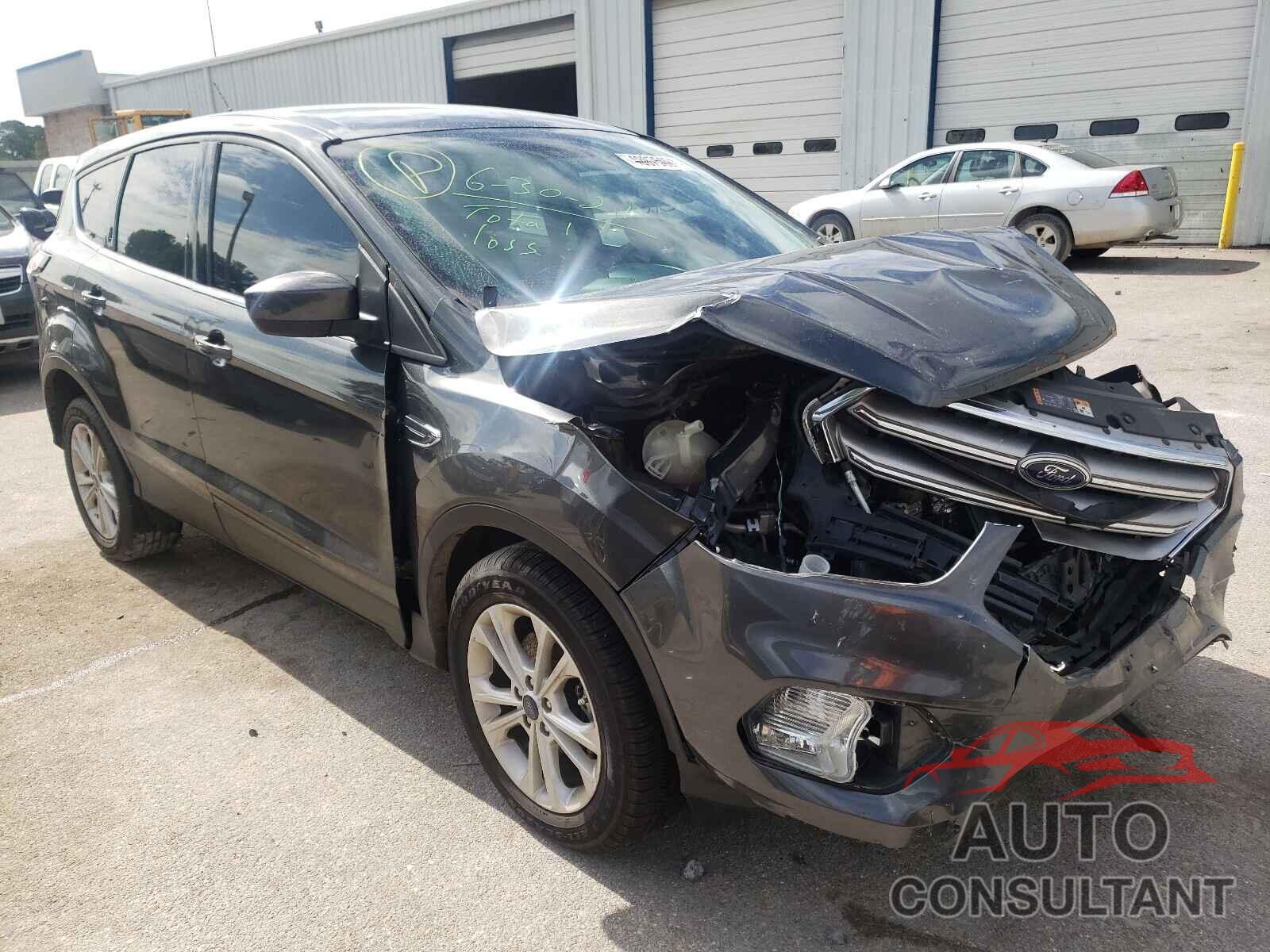 FORD ESCAPE 2017 - 1FMCU0GD6HUE38774