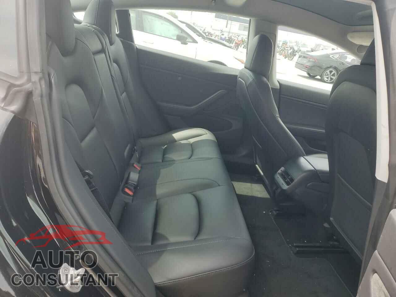 TESLA MODEL 3 2019 - 5YJ3E1EA7KF325254