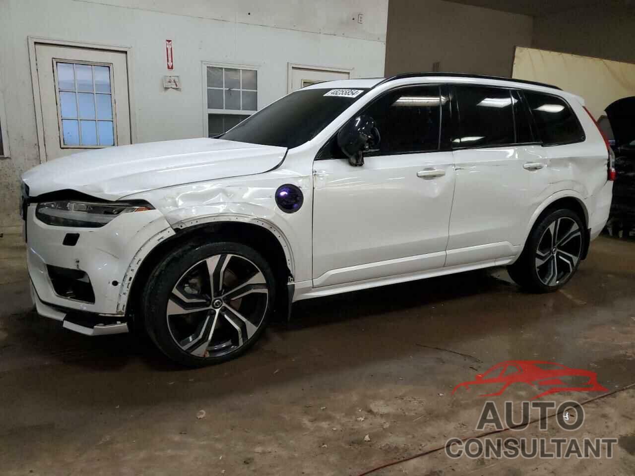 VOLVO XC90 T8 RE 2021 - YV4BR0CM3M1683841