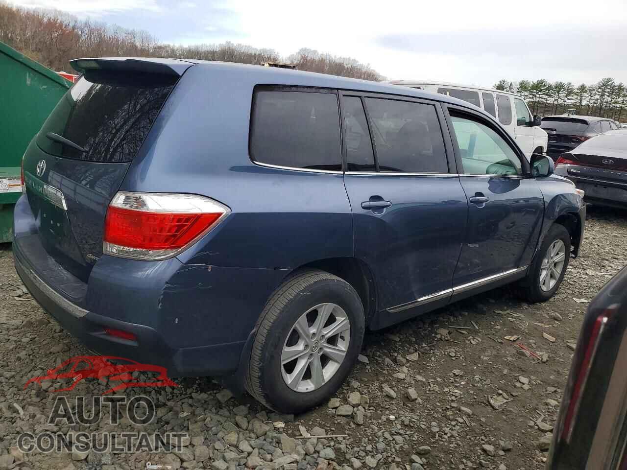 TOYOTA HIGHLANDER 2013 - 5TDBK3EH8DS255906