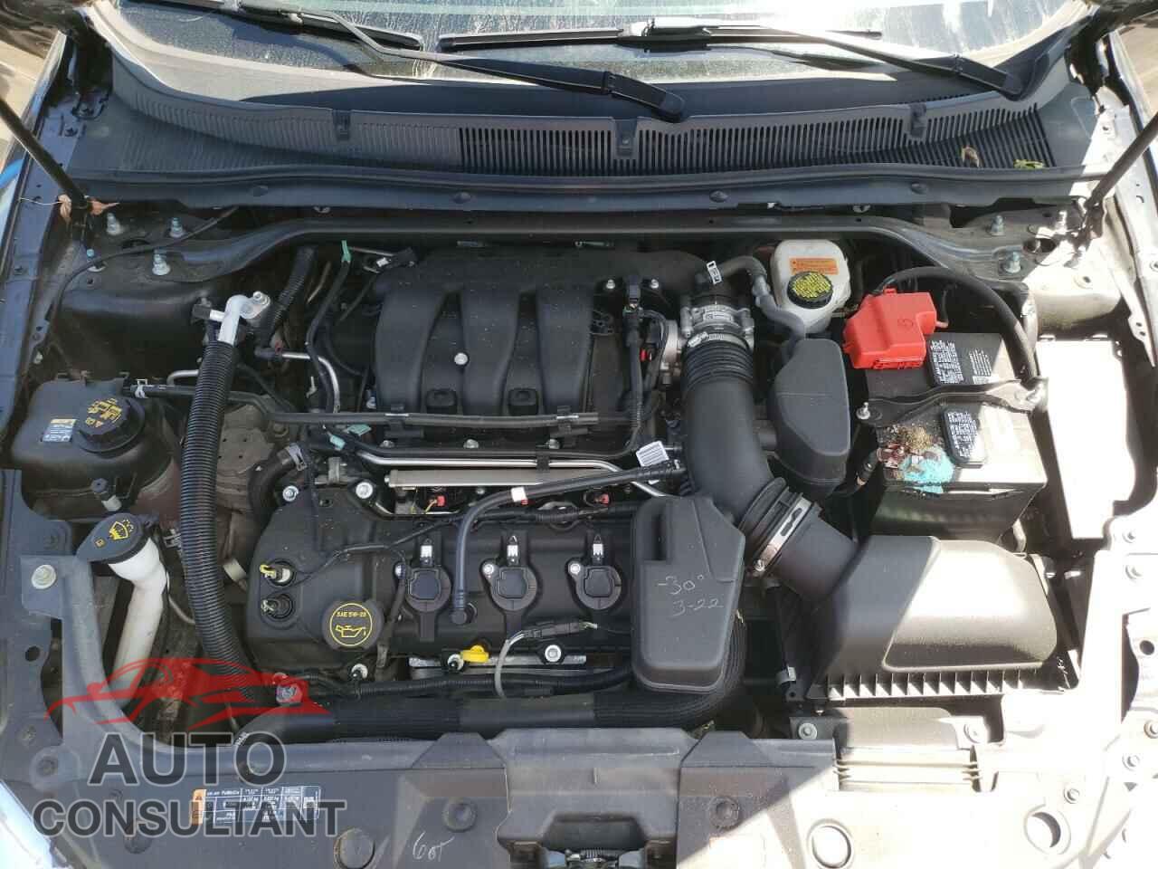 FORD TAURUS 2019 - 1FAHP2D86KG100954