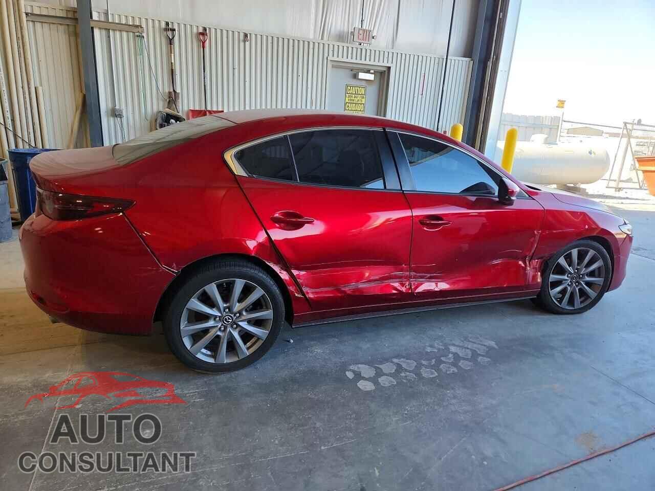MAZDA 3 2019 - JM1BPBAM1K1118010