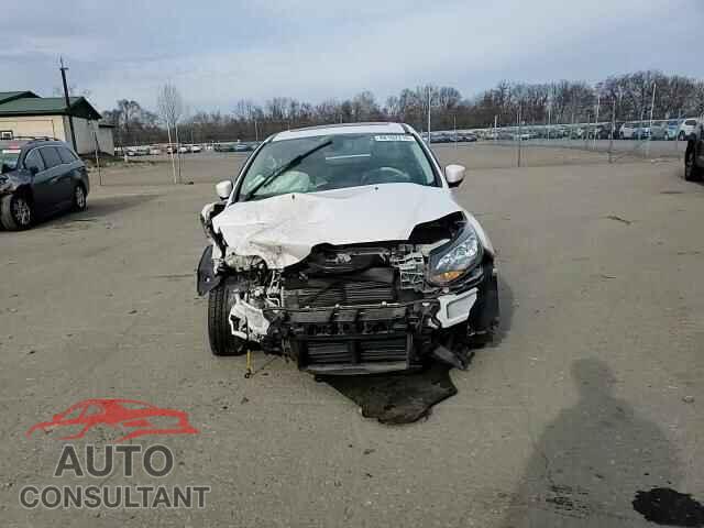 FORD FOCUS 2012 - 1FAHP3J27CL353554