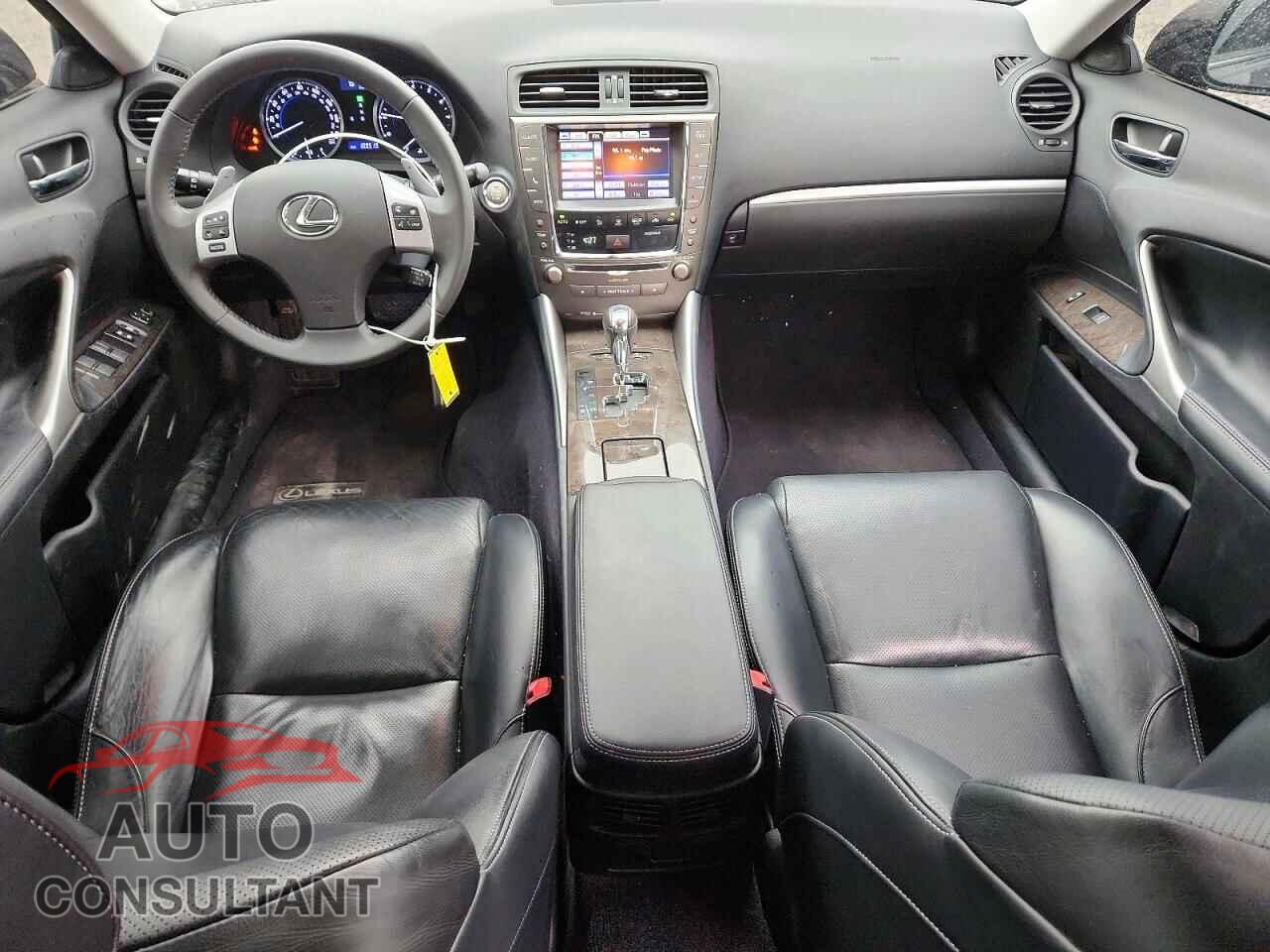LEXUS IS 2013 - JTHCF5C21D5061984