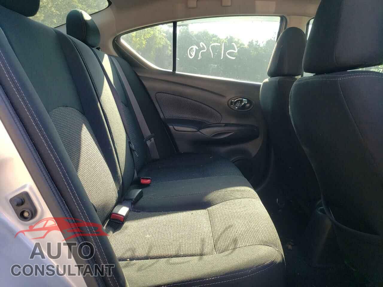 NISSAN VERSA 2019 - 3N1CN7AP7KL878536