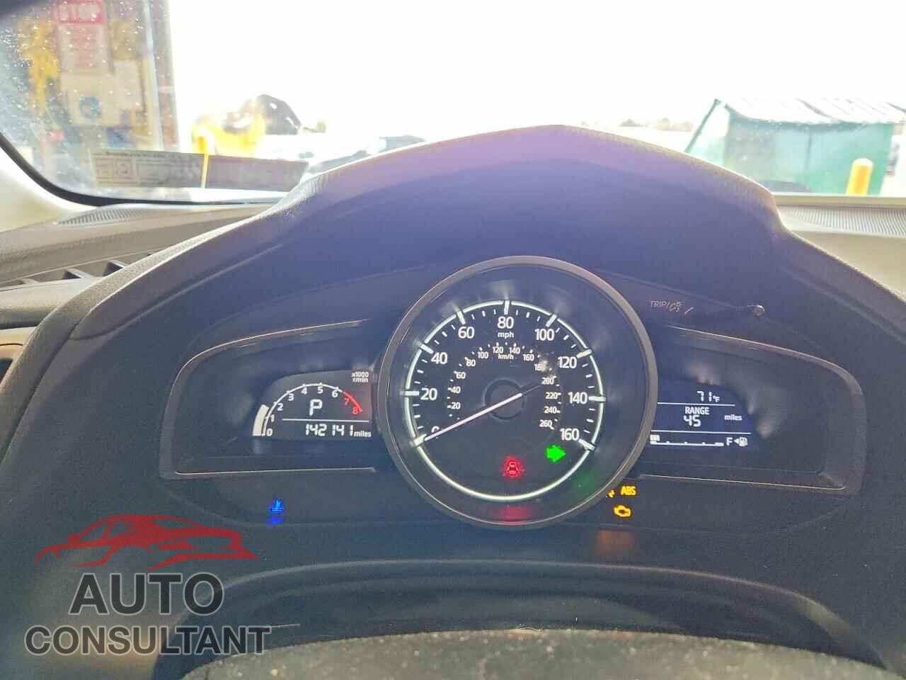 MAZDA 3 2017 - 3MZBN1U76HM144391