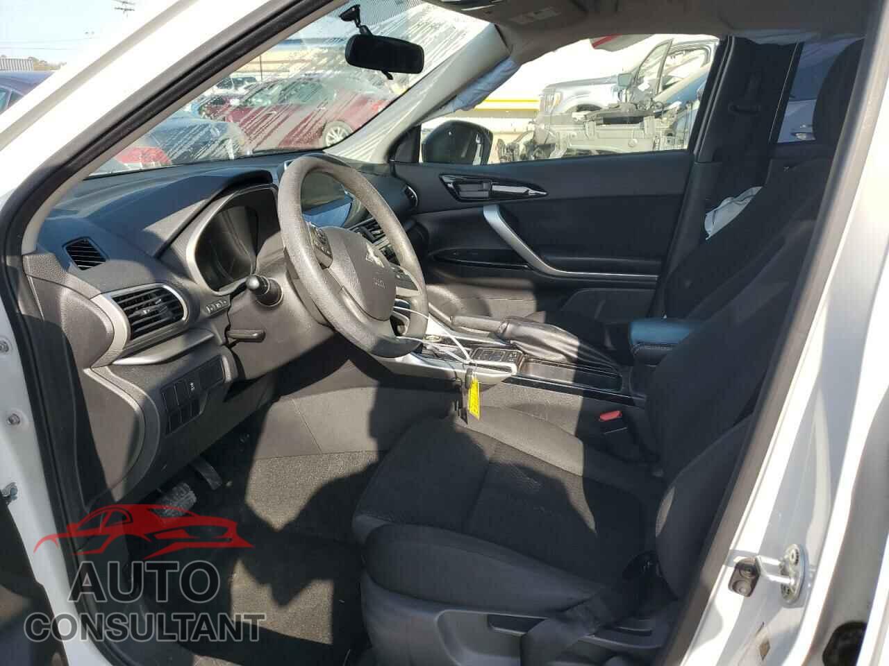 MITSUBISHI ECLIPSE 2018 - JA4AT4AA7JZ056146
