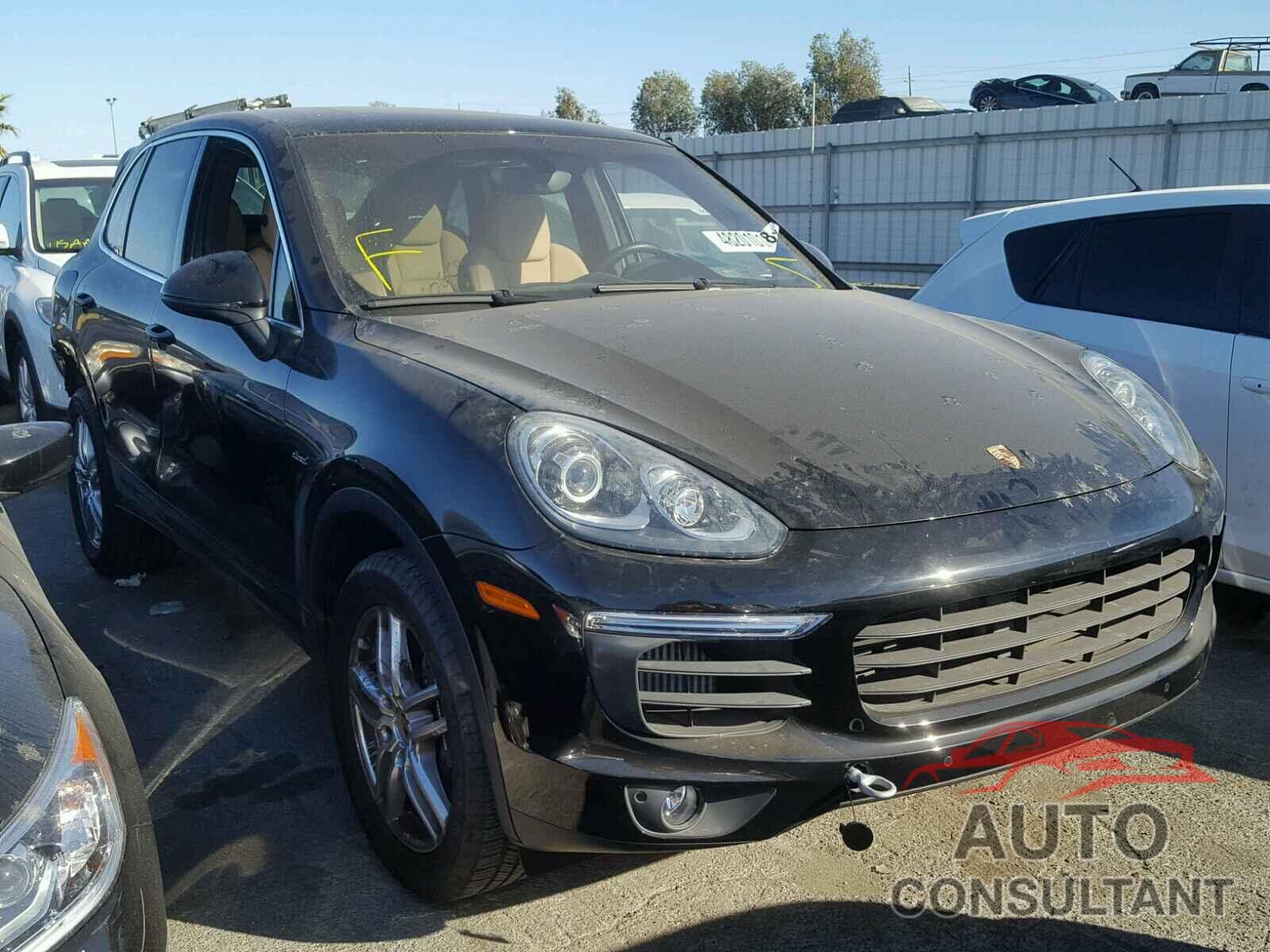 PORSCHE CAYENNE 2016 - WP1AF2A28GKA43156