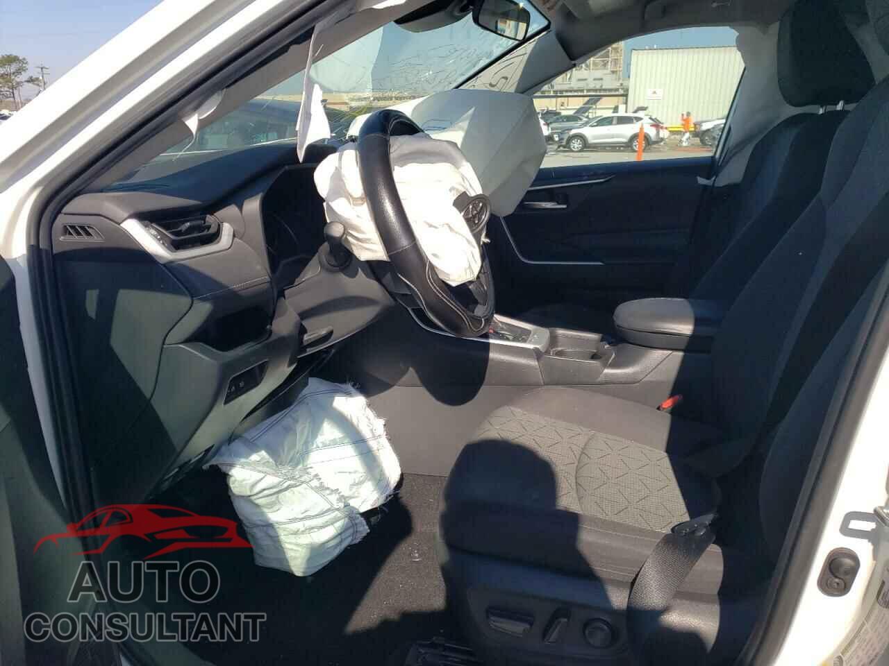 TOYOTA RAV4 2020 - 2T3W1RFV4LC066485