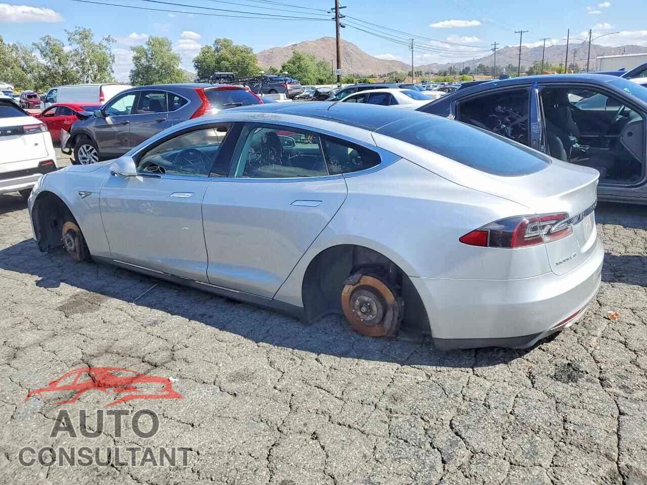 TESLA MODEL S 2013 - 5YJSA1CN7DFP05789