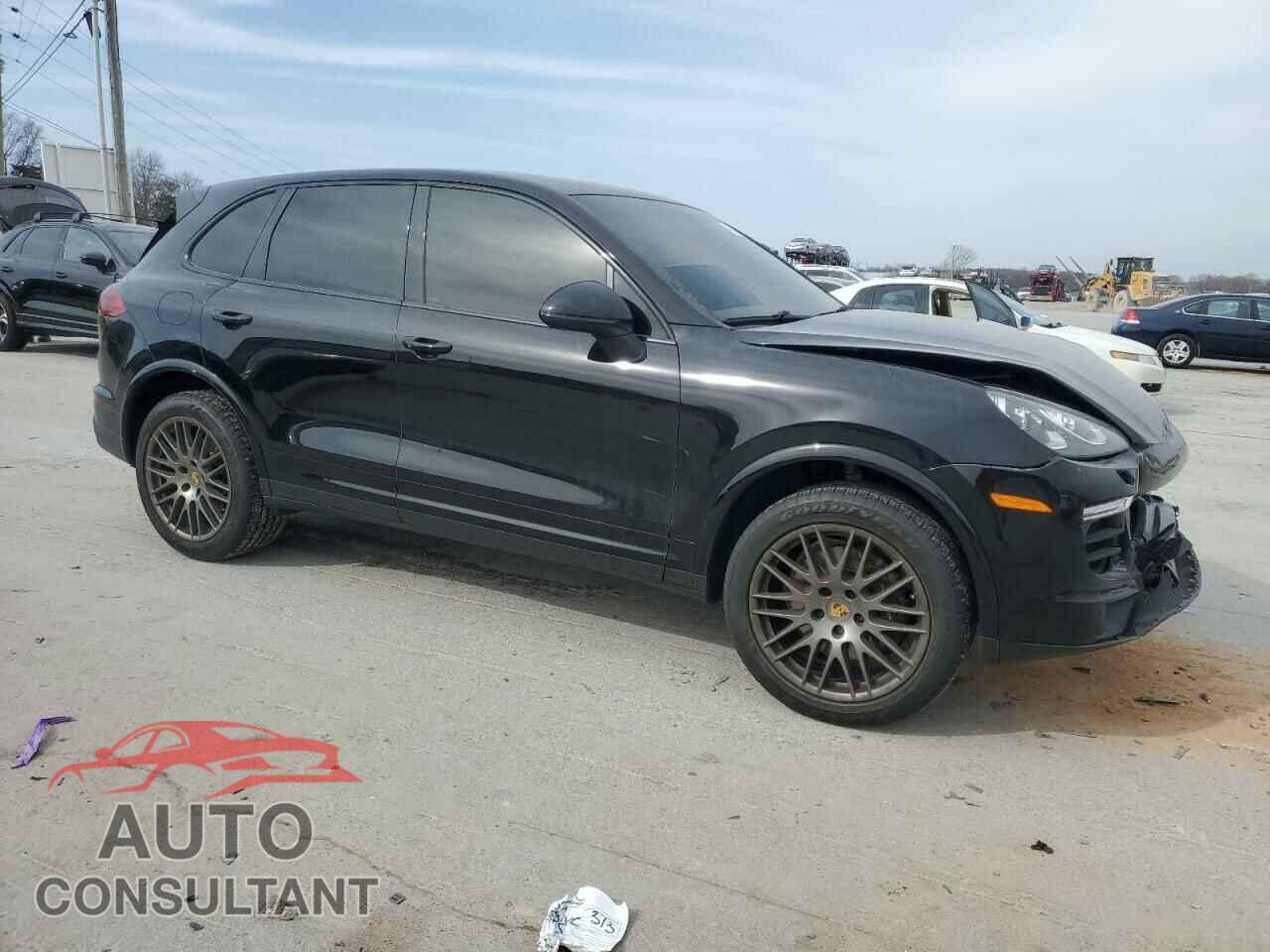 PORSCHE CAYENNE 2018 - WP1AA2A21JKA05905